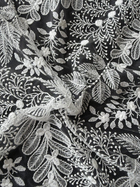 Dentelle brodée ivoire – Indispensable