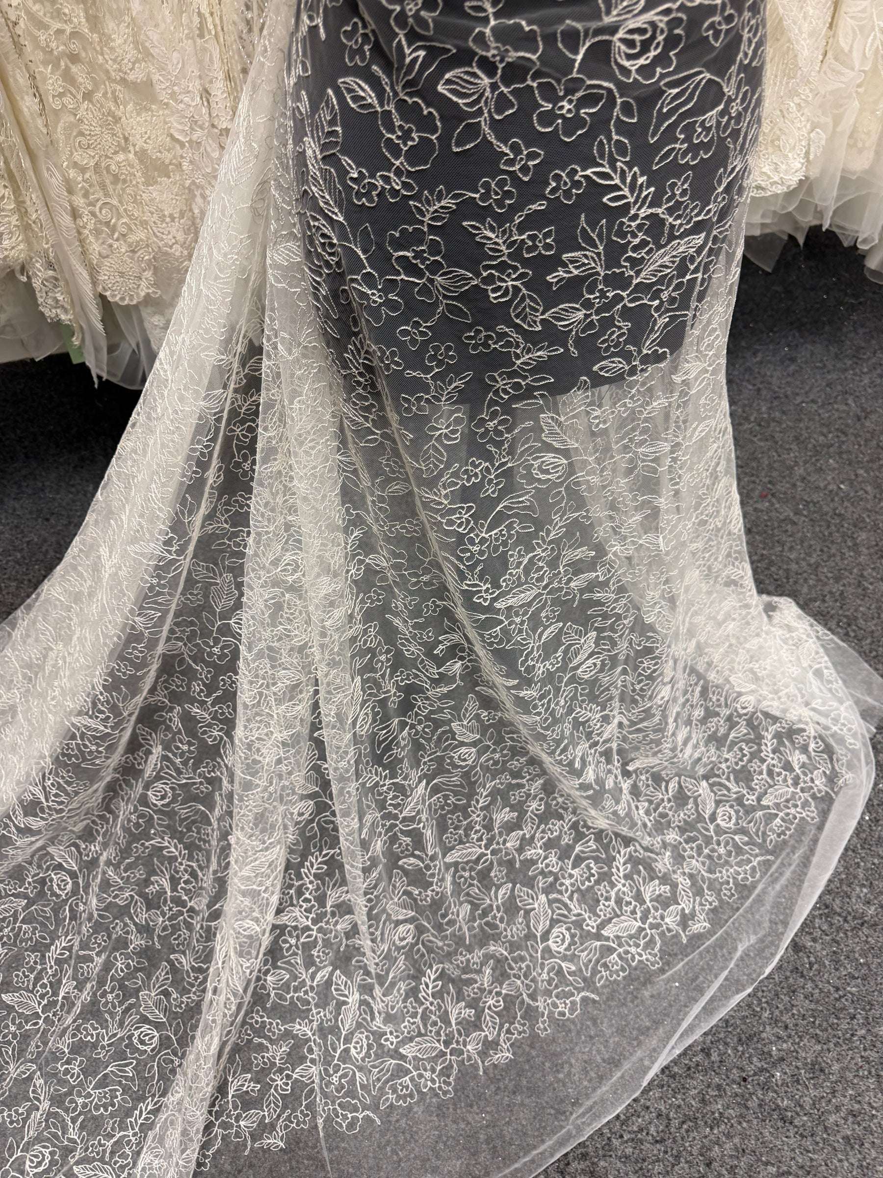 Ivory Embroidered Lace - Ezri