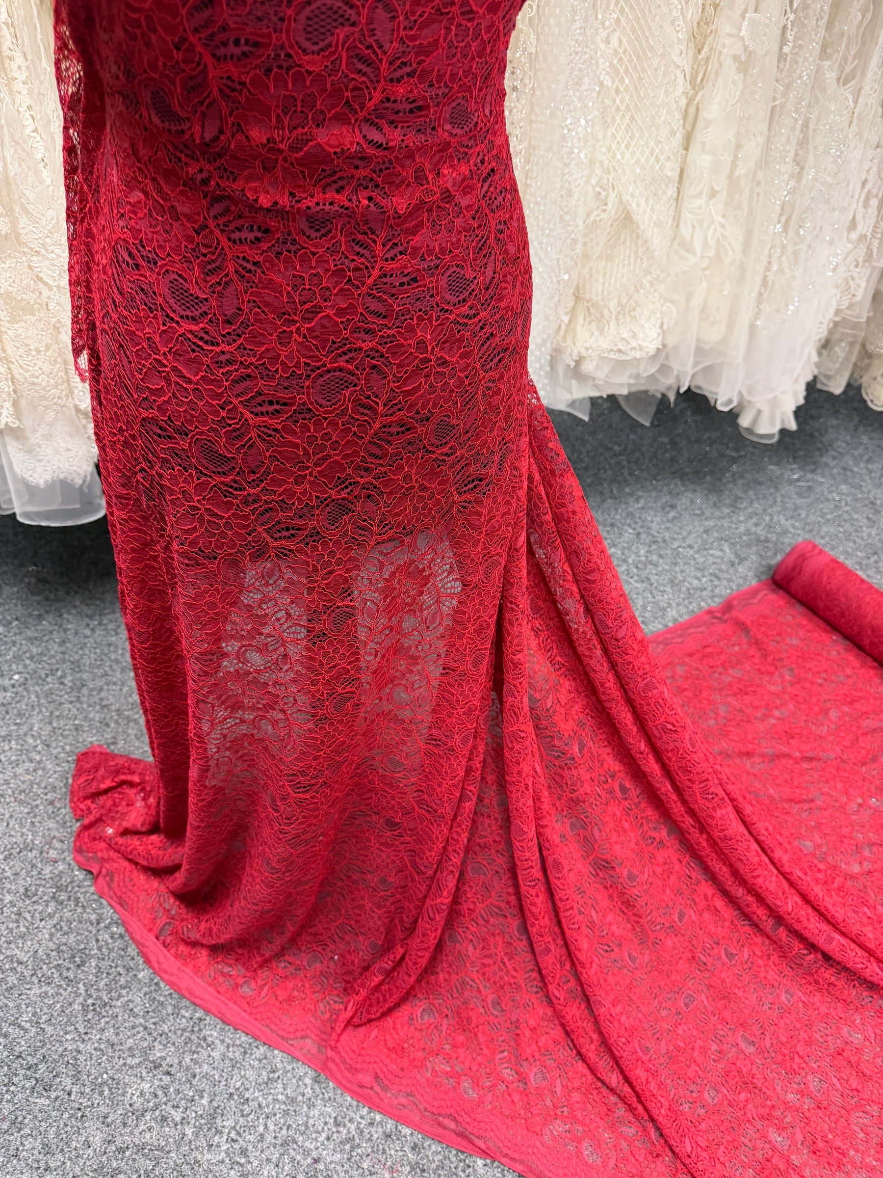 Dentelle écarlate à cordons - Tocca