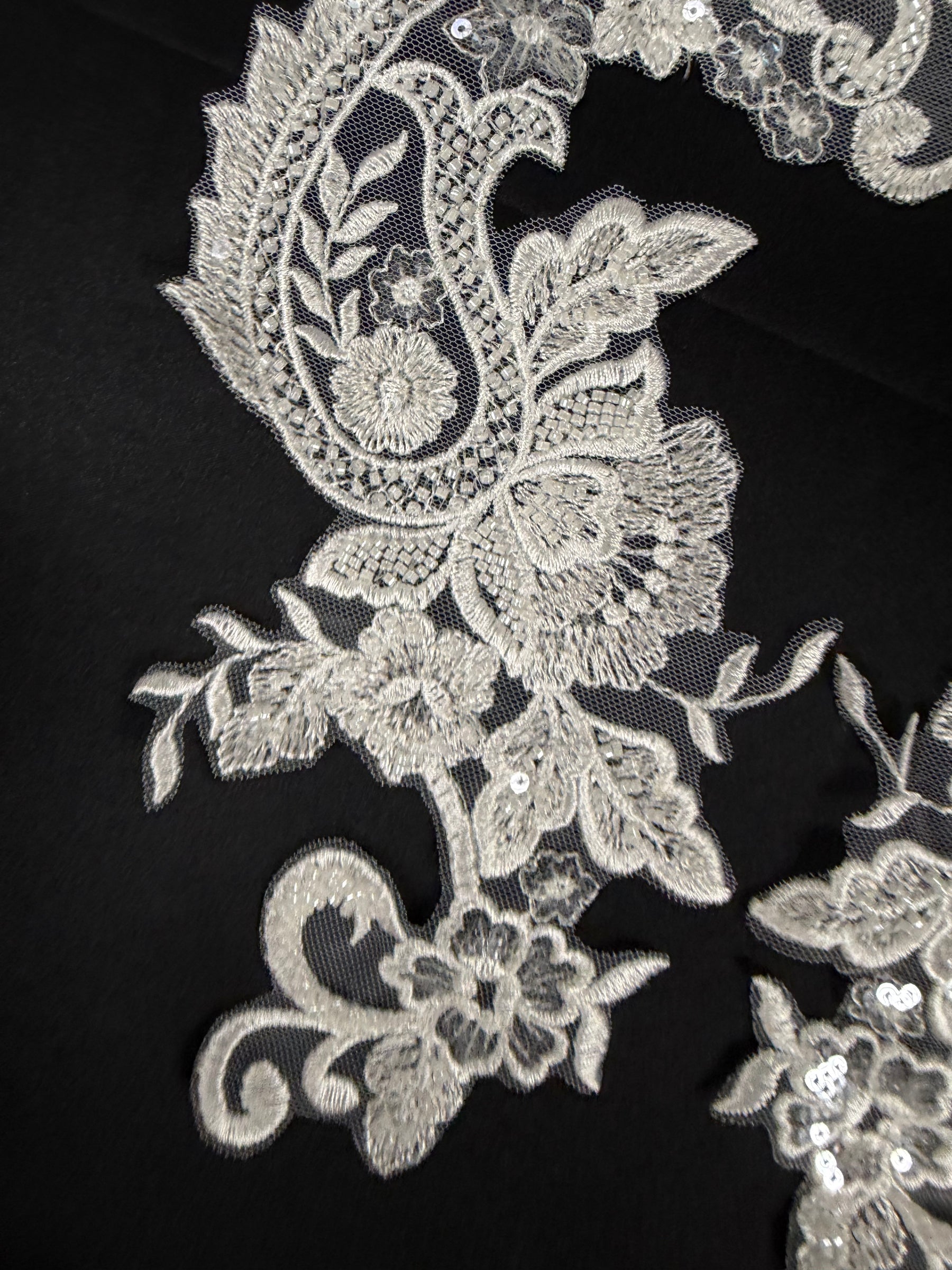 Ivory Beaded Lace Appliques - T892