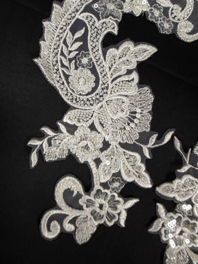 Ivory Beaded Lace Appliques - T892