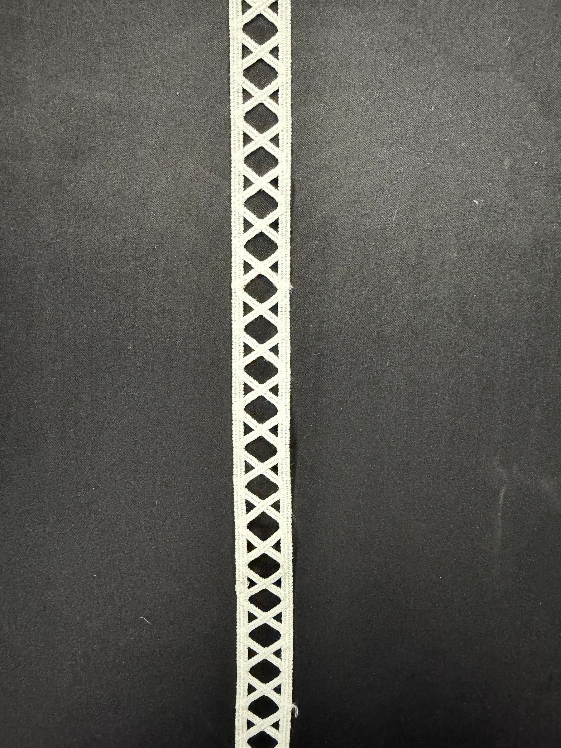 Bordure ivoire - EH4009