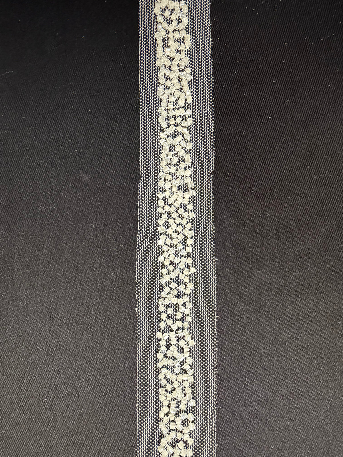 Bordure de Robe Perles Blanches - EH2003