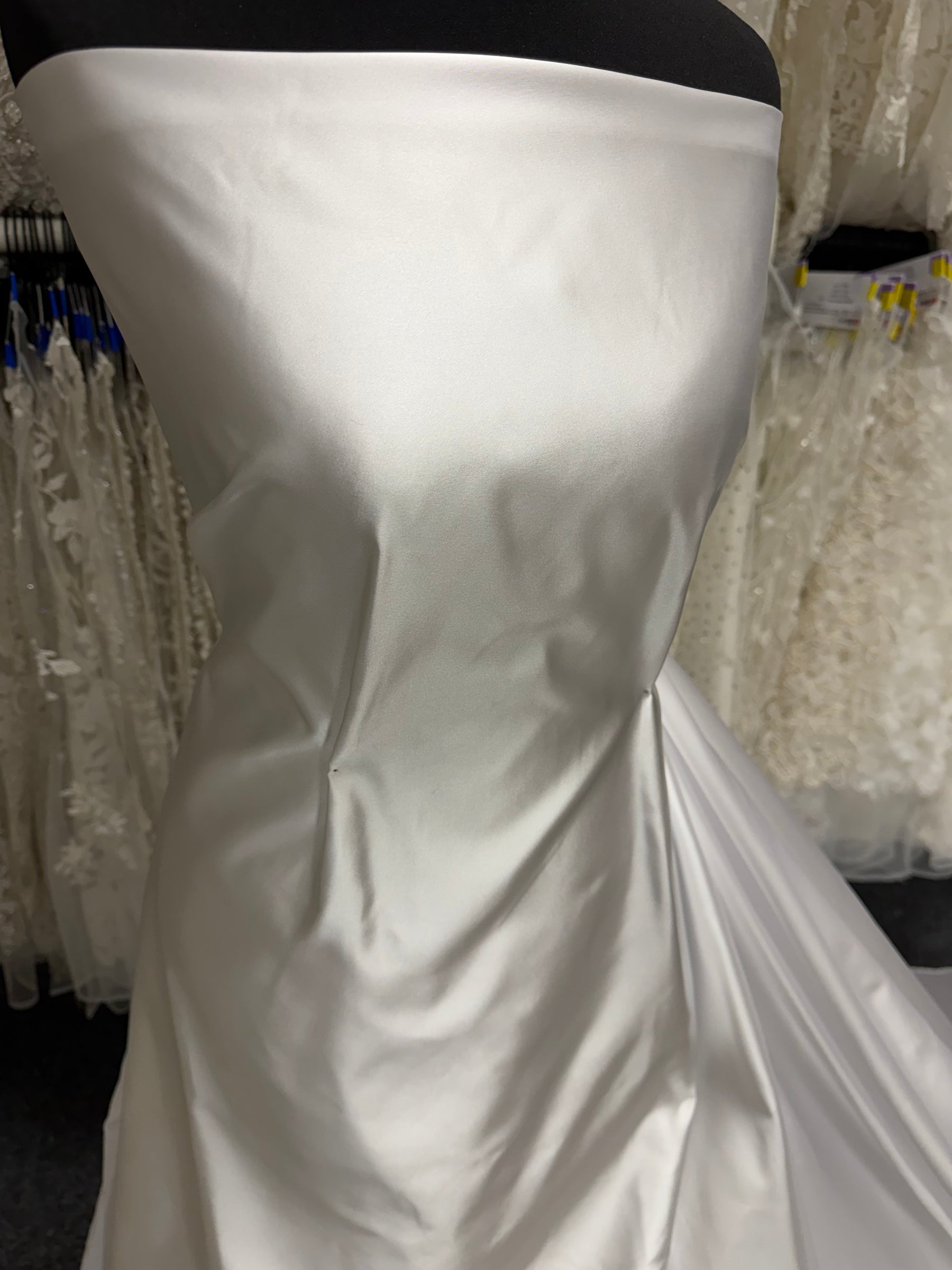 Satin duchesse de soie mélangée ivoire - P752