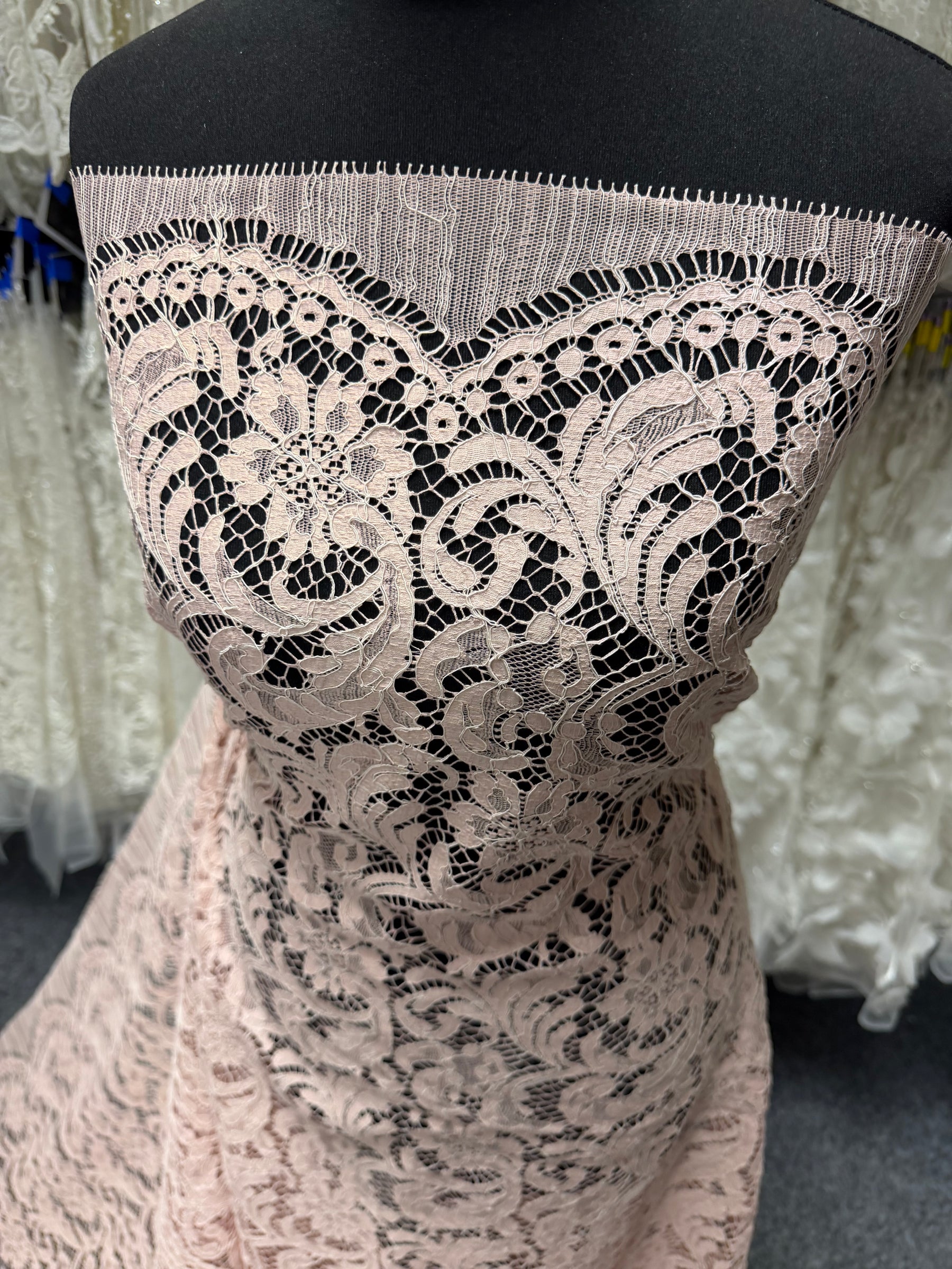 Dentelle Rose Couture Eco French Cordonnée - LA4007