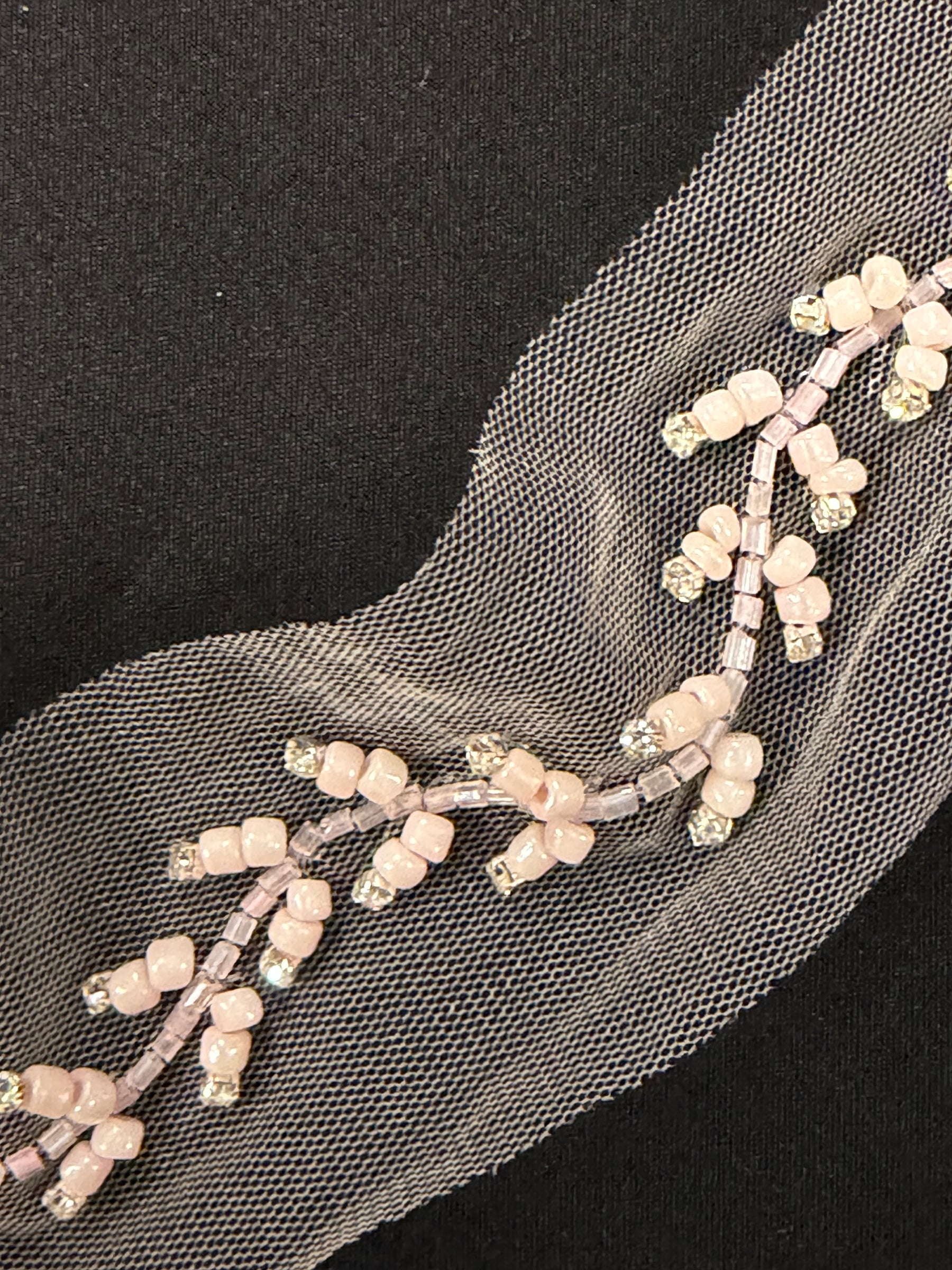 Dusky Rose Trim - EH1010