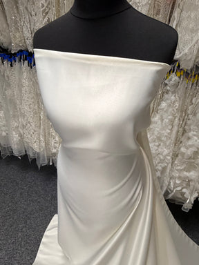 Satin duchesse ivoire - P47