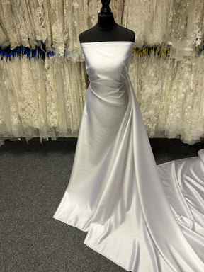 Satin duchesse en polyester blanc - P42