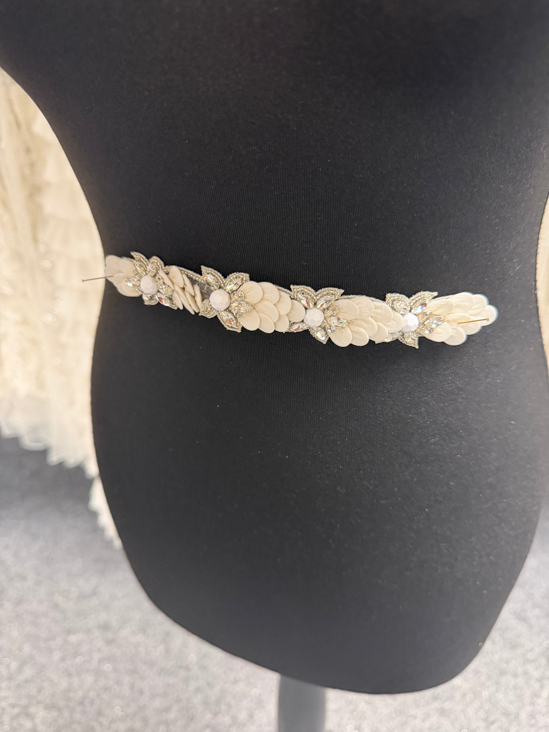 Motif cristal ivoire/argent - MH1003