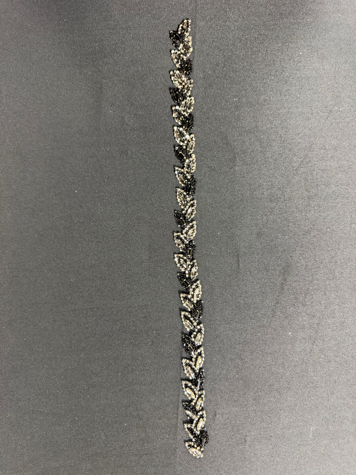 Motif cristal noir/argenté – MH1004