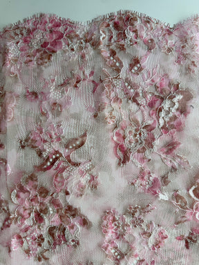 Dentelle Chantilly Imprimée Rose - P190
