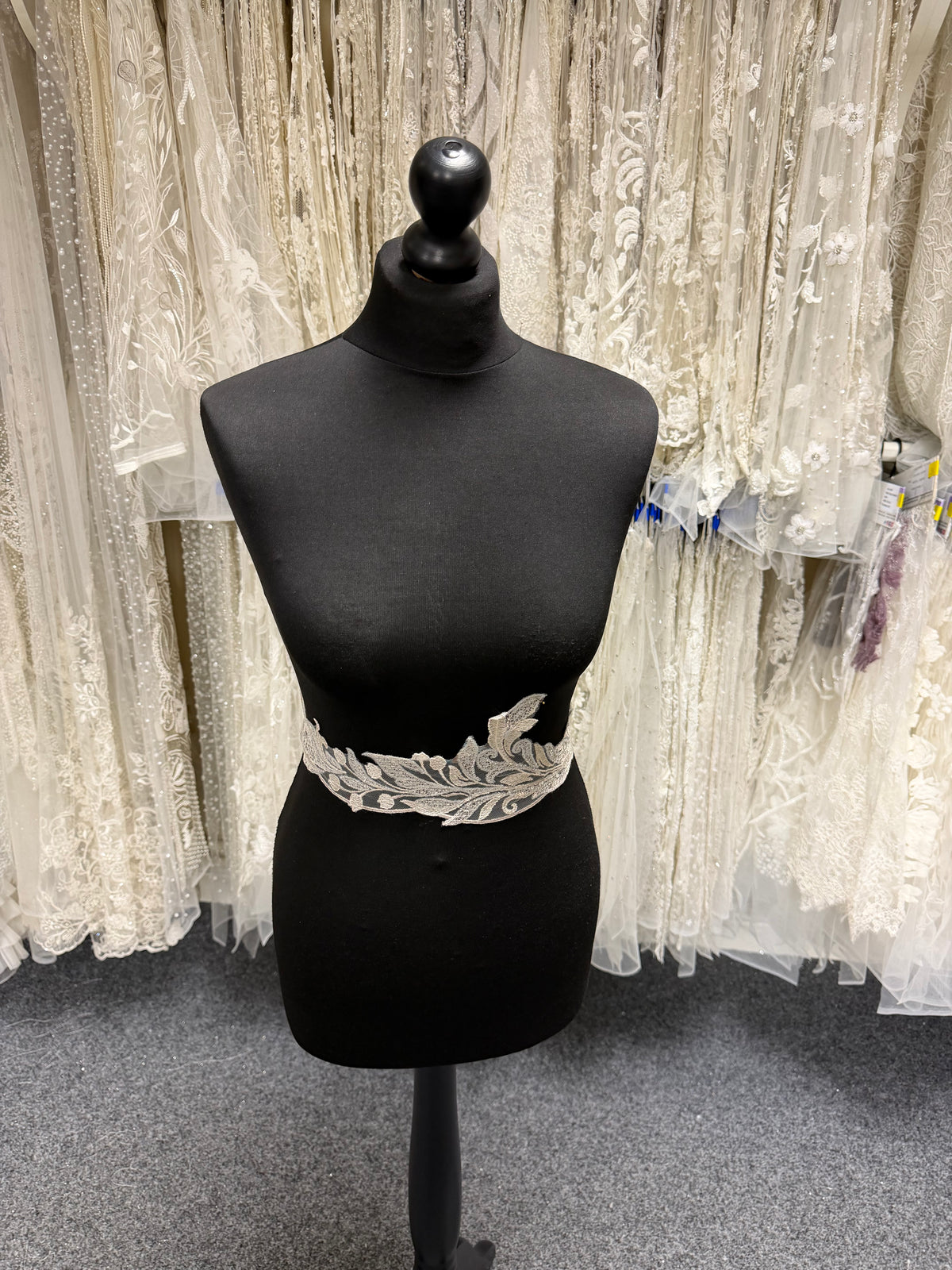 Bordure en dentelle sequin argile - EF3004