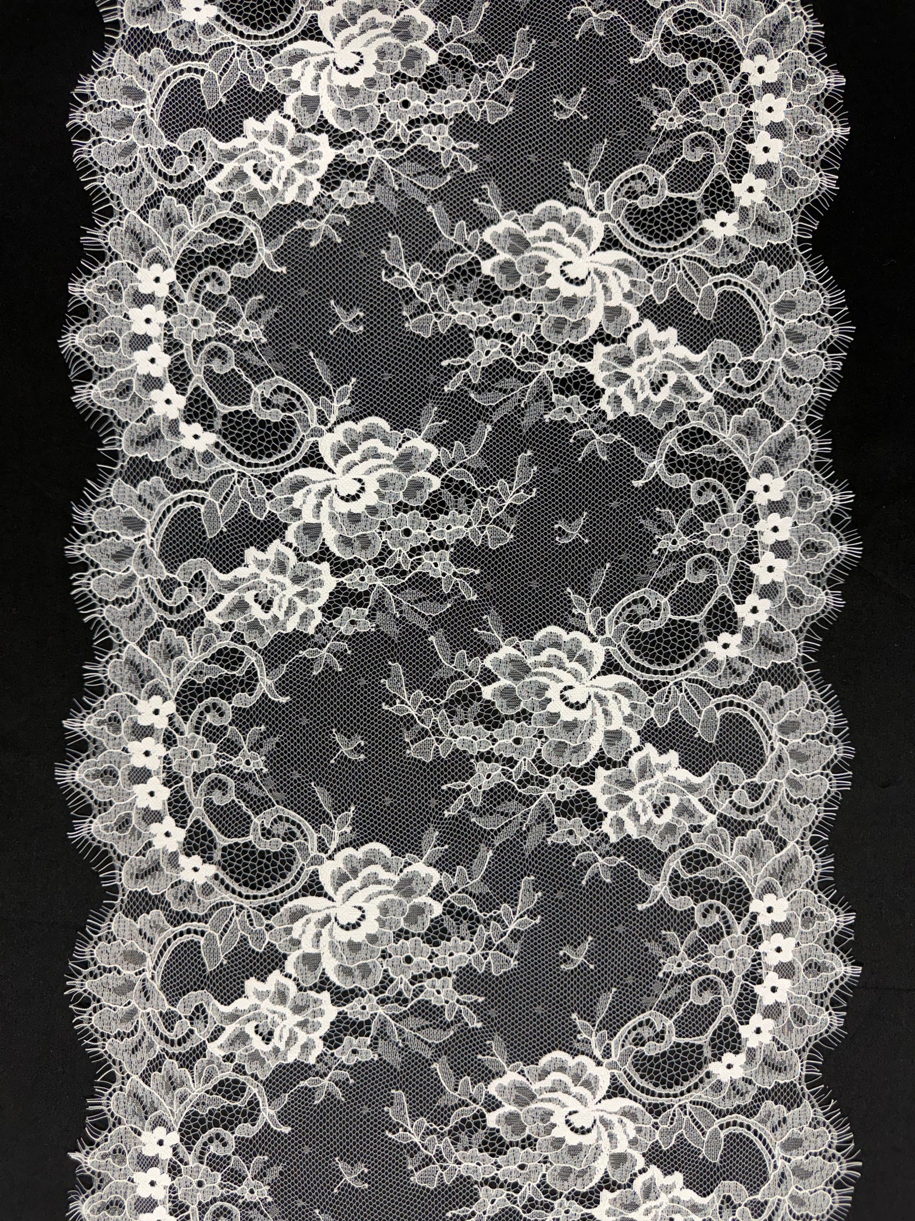 Ivory Lace Trim - Tomine