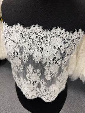 Ivory Lace Trim - Beta