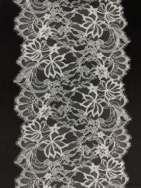 Ivory Lace Trim - Lima