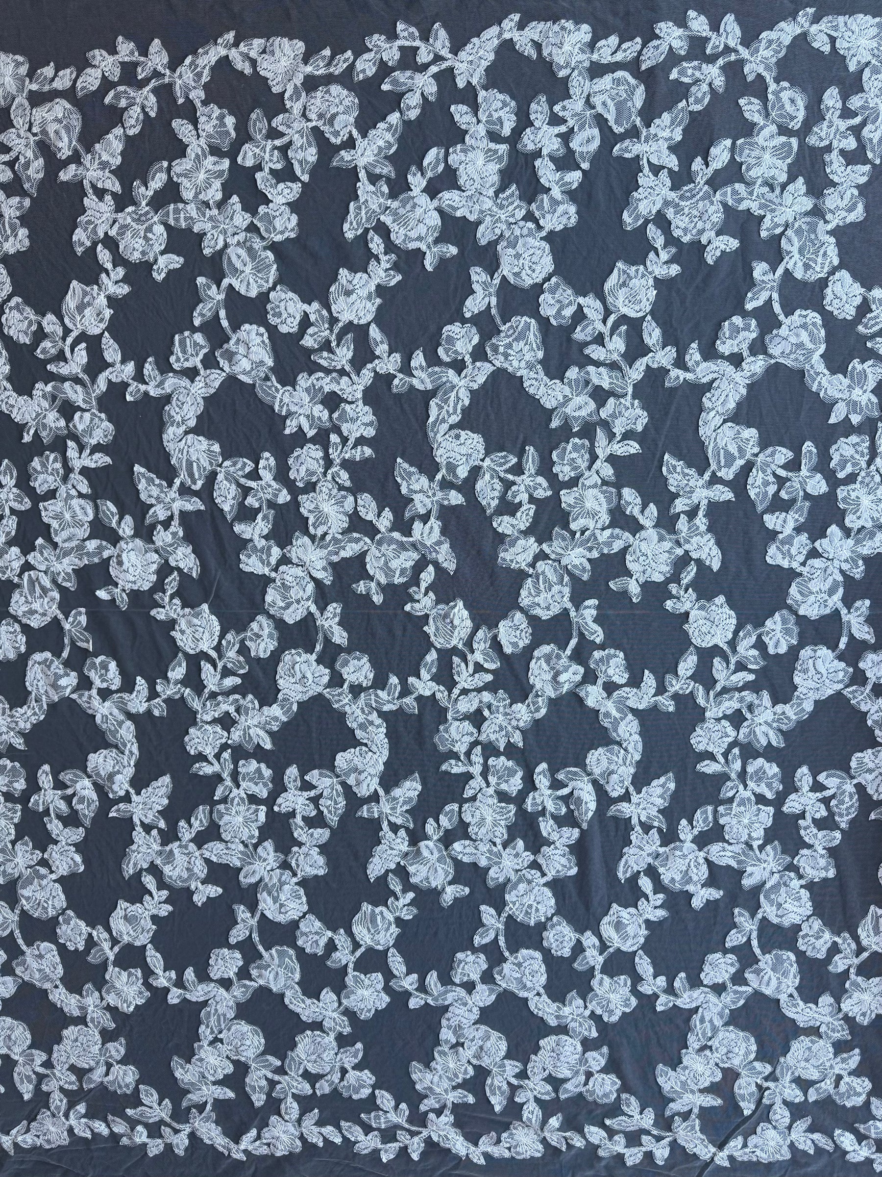 Dentelle brodée contemporaine ivoire - EB5041