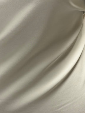 Satin de polyester argenté léger - Juxtaposition