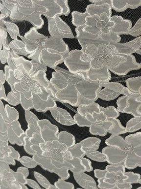 Tulle brodé de sequins ivoire - EB3003
