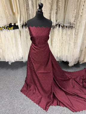 Satin duchesse brodé lie-de-vin foncé - P476