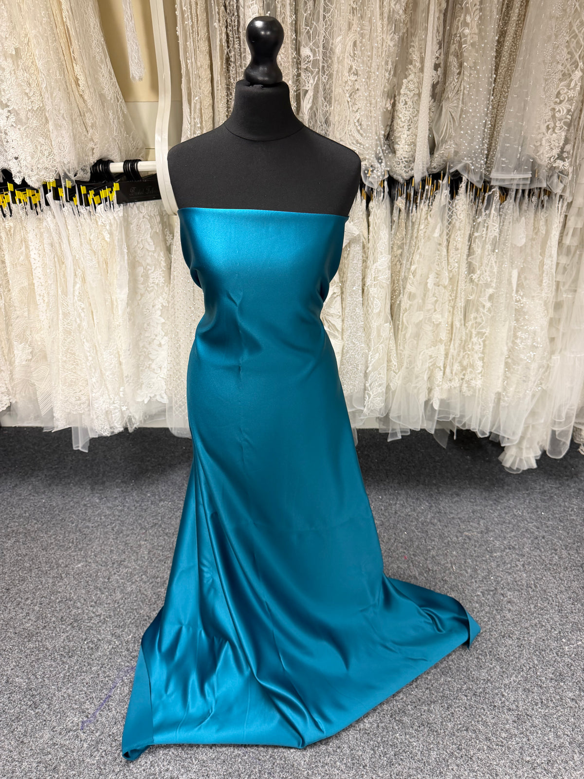 Satin Polyester Vert Sarcelle - Classique (CF)
