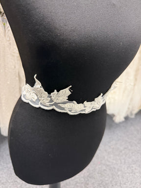 Bordure à perles et sequins ivoire - T928