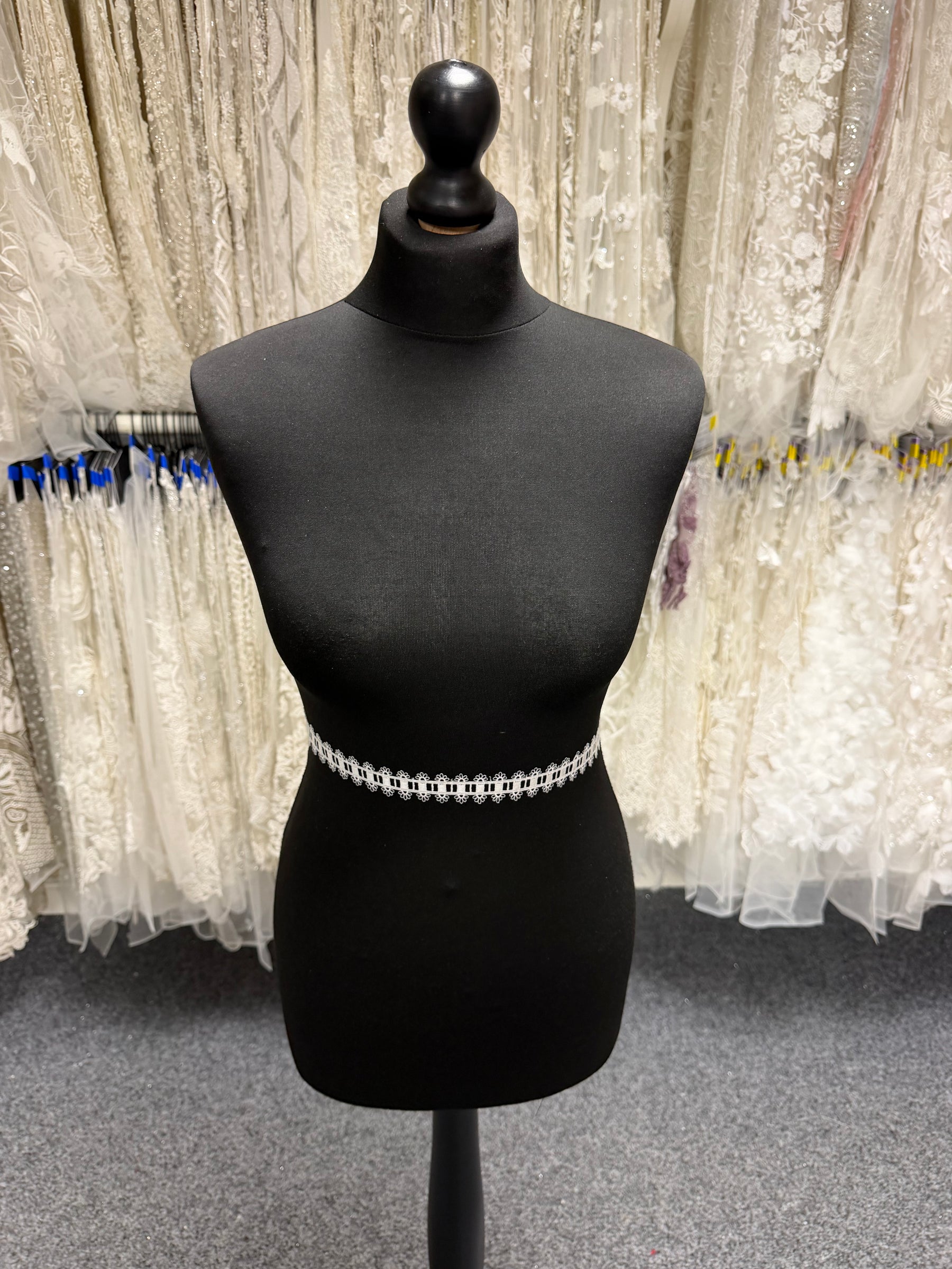 Bordure ivoire - T940