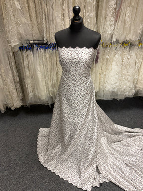 Satin duchesse brodé ivoire/cacao moyen - P476