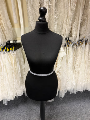 Dentelle festonnée française blanche - T923