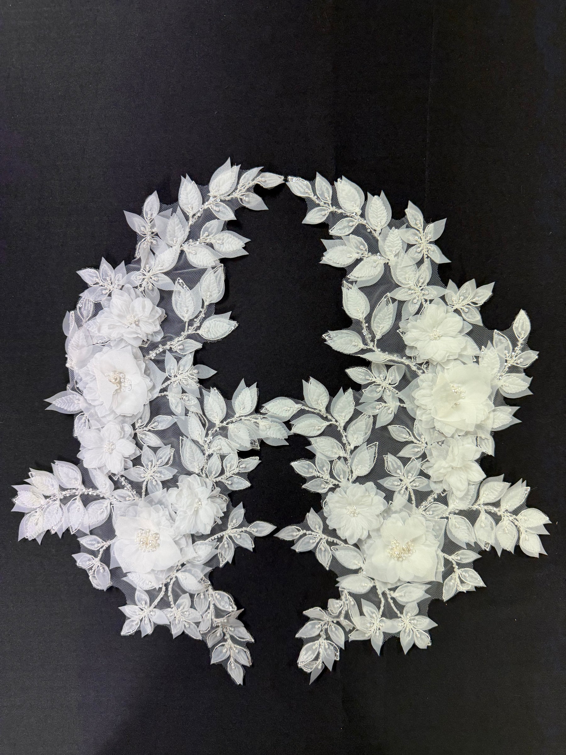 Appliqués en dentelle ivoire - MT4015