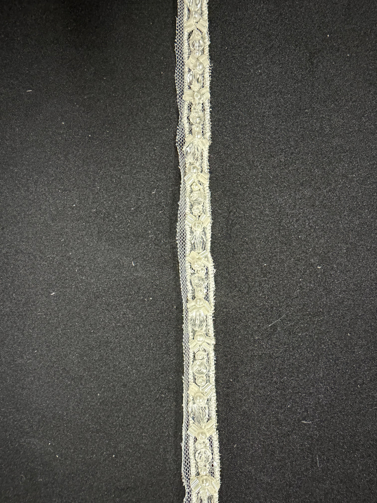 Bordure à perles et sequins ivoire/transparent - T956