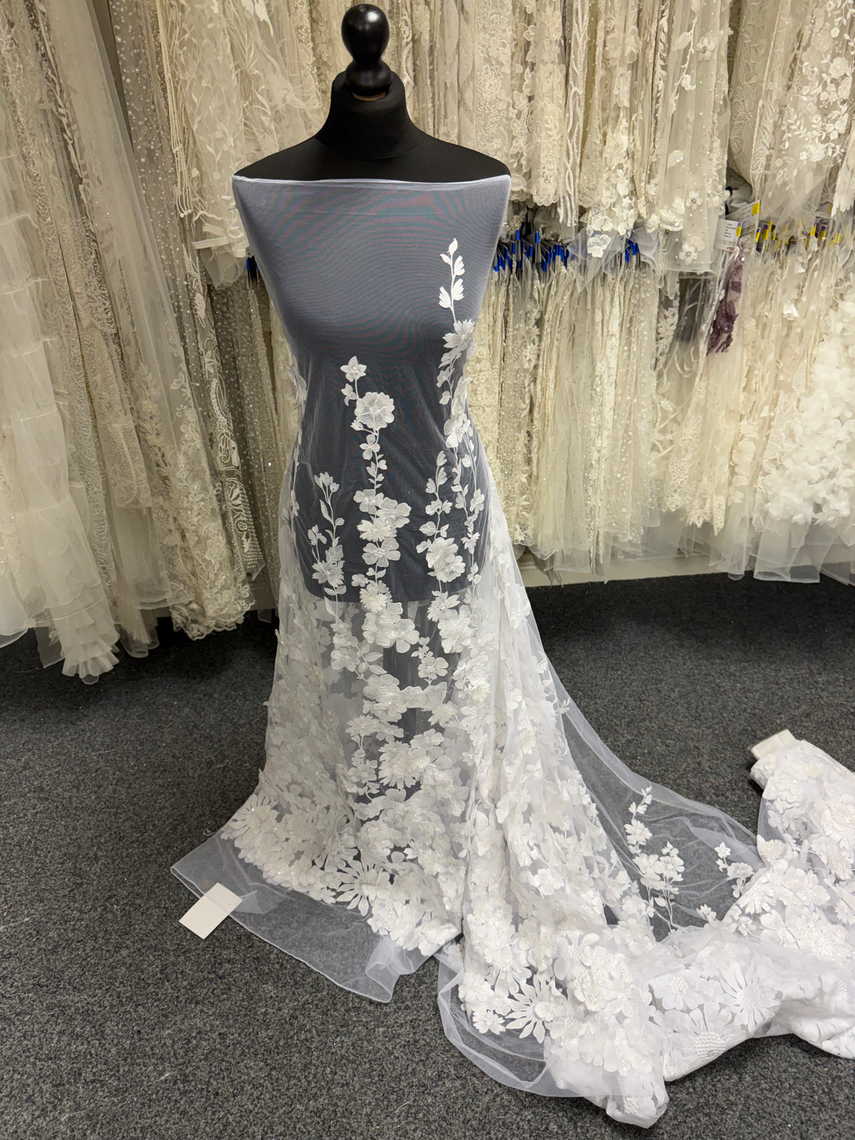 White 3D Flower Lace - Arcadia
