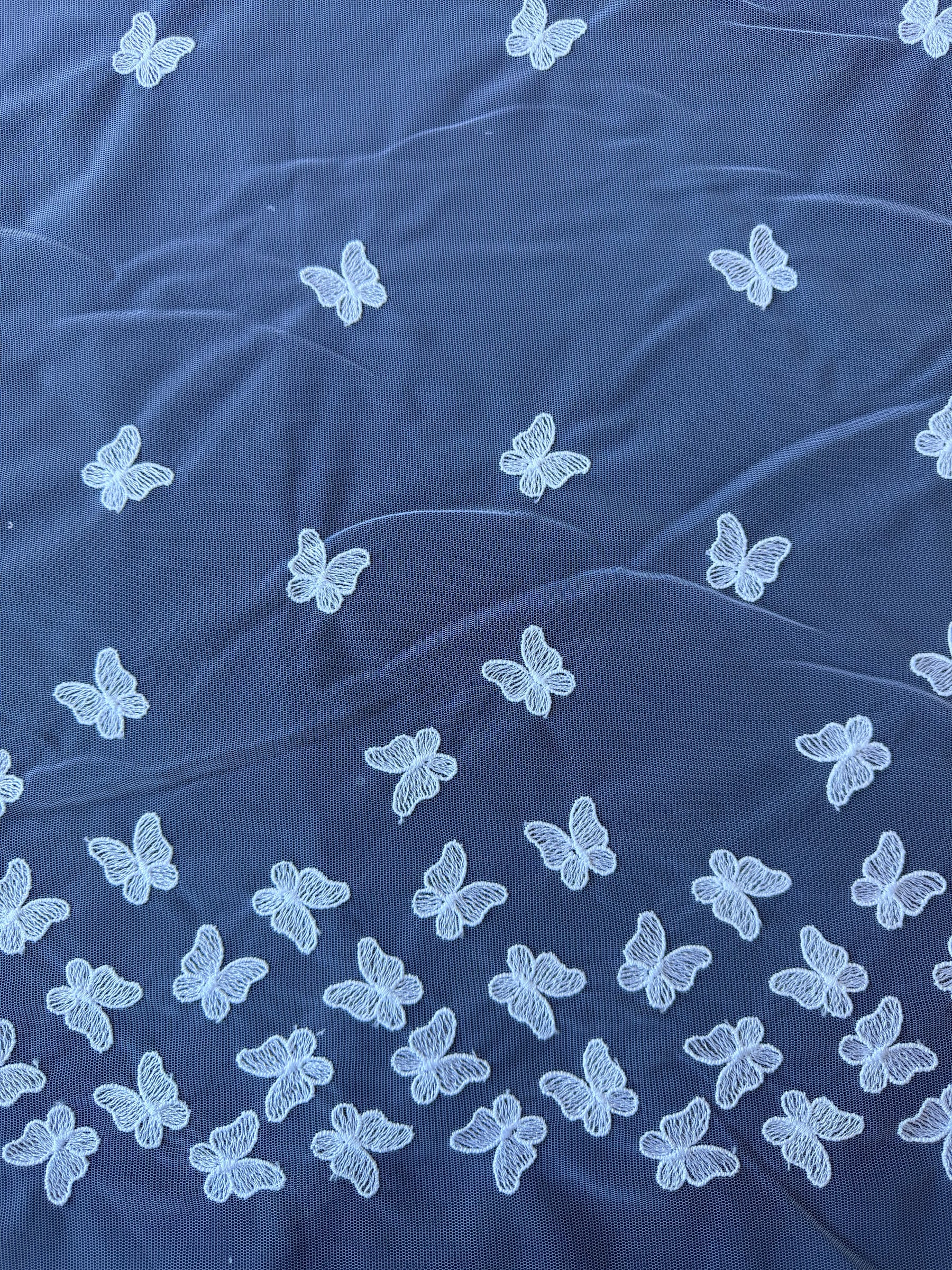 Dentelle Blanche Brodé Papillon – EU5001