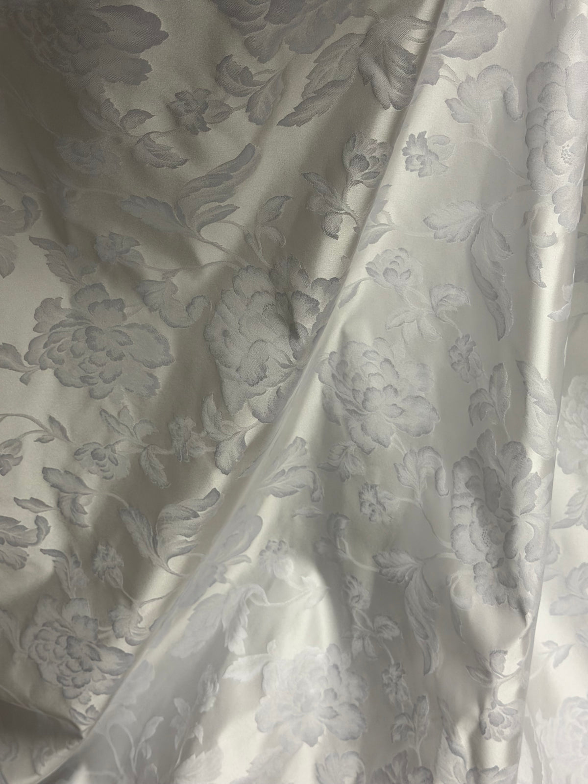 Jacquard italien blanc - P666
