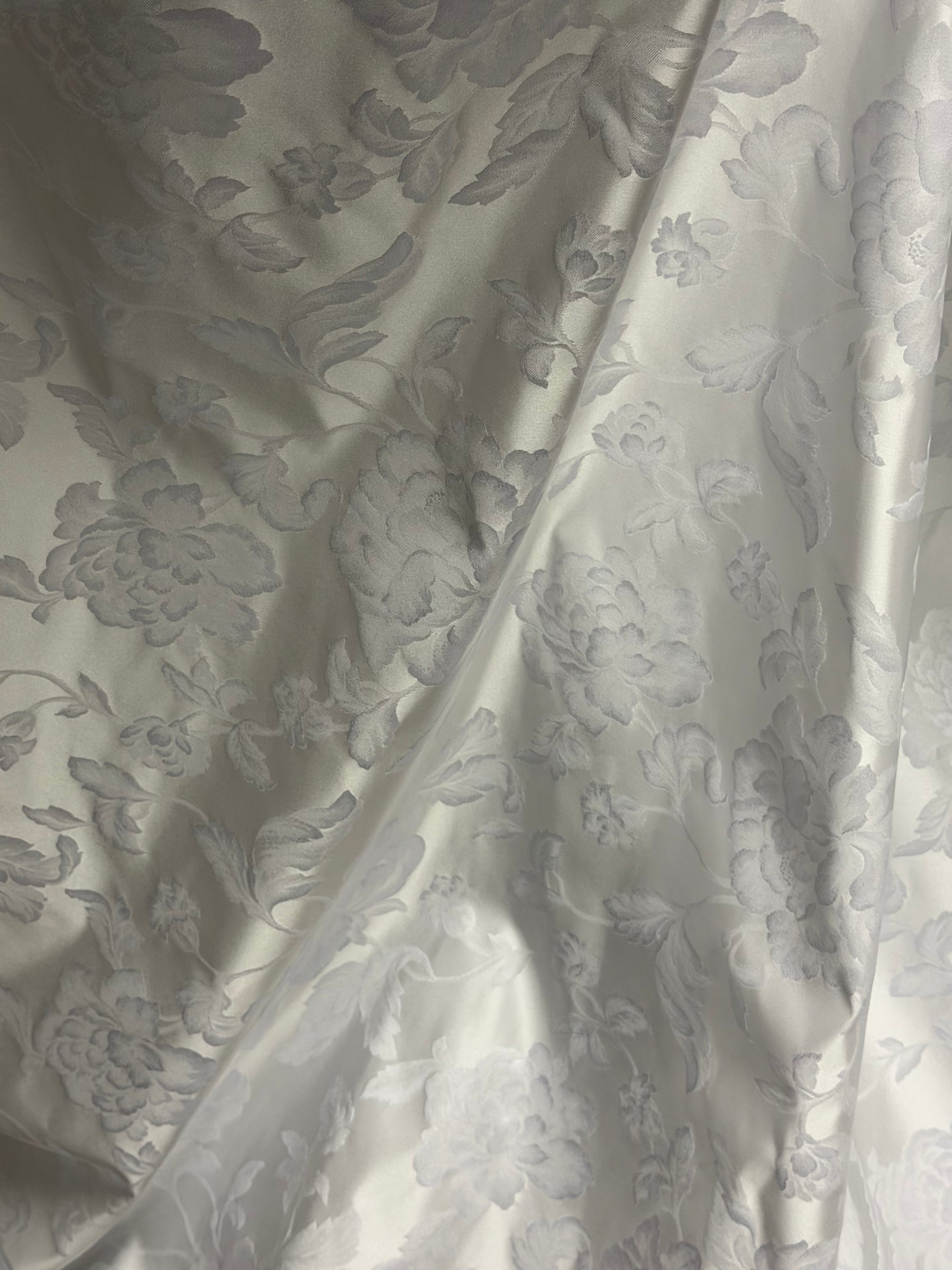 White Italian Jacquard - P666