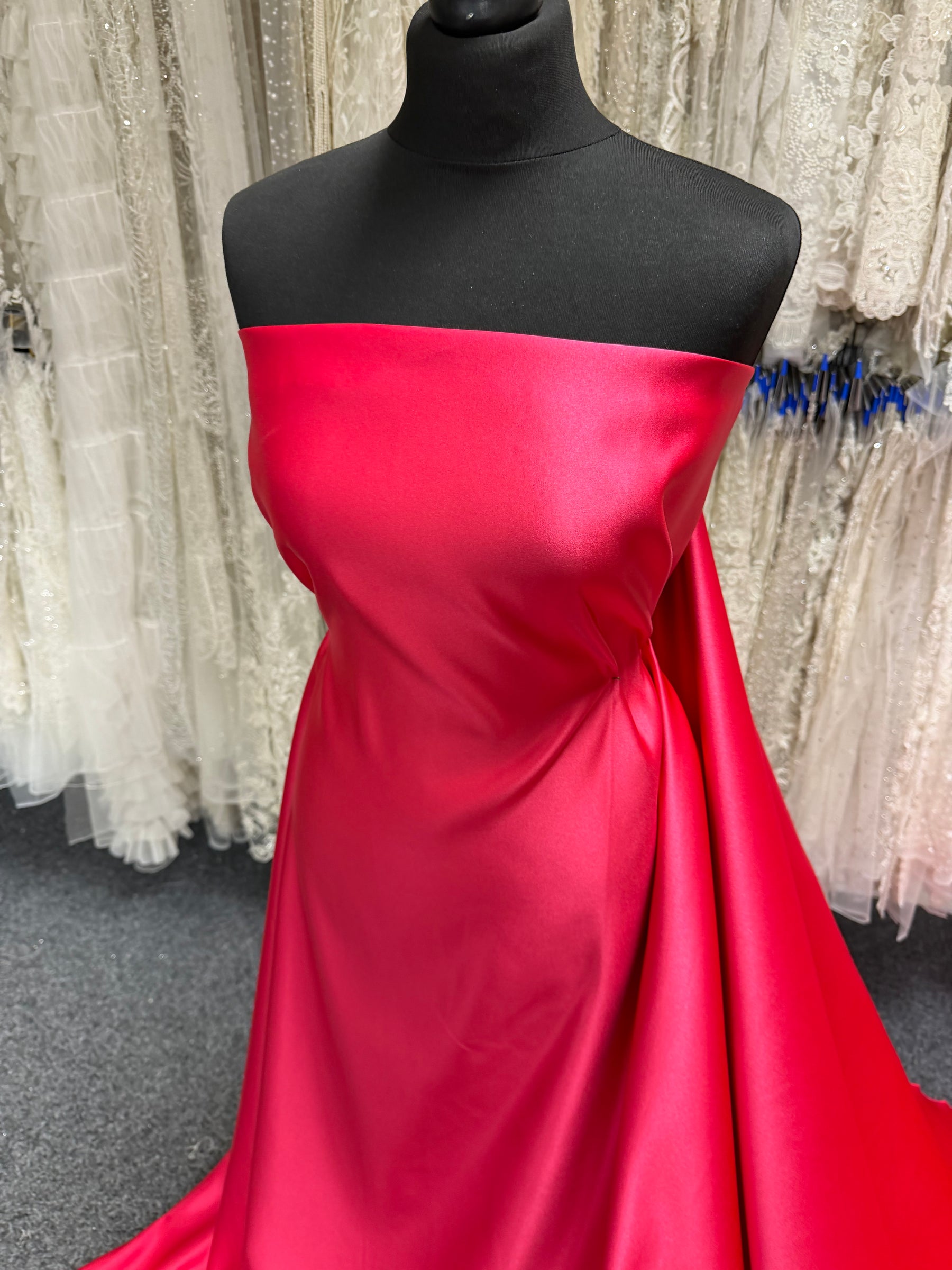 Satin de polyester rose vif - Contessa