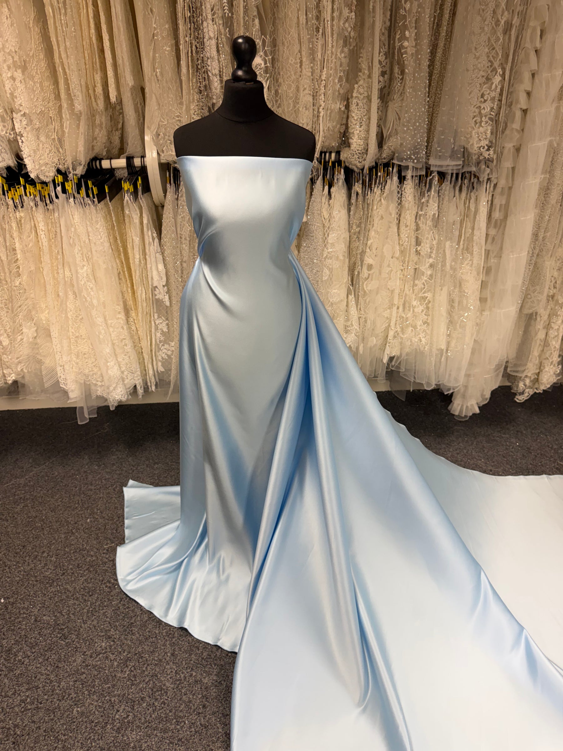 Satin duchesse de polyester bleu poudre - Contessa