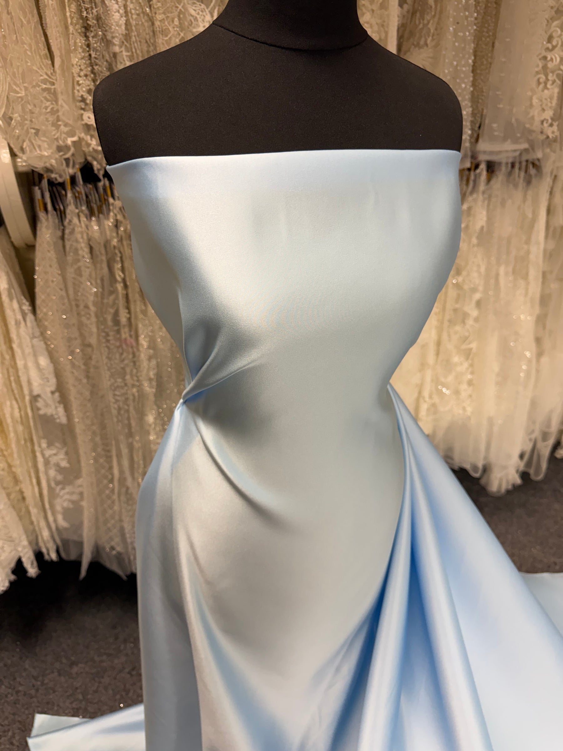 Satin duchesse de polyester bleu poudre - Contessa
