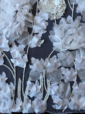 Tulle ivoire brodé de perles 3D - EB1109