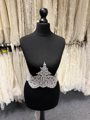 Galon de dentelle cordée grise - T623