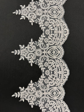 Galon de dentelle cordée grise - T623