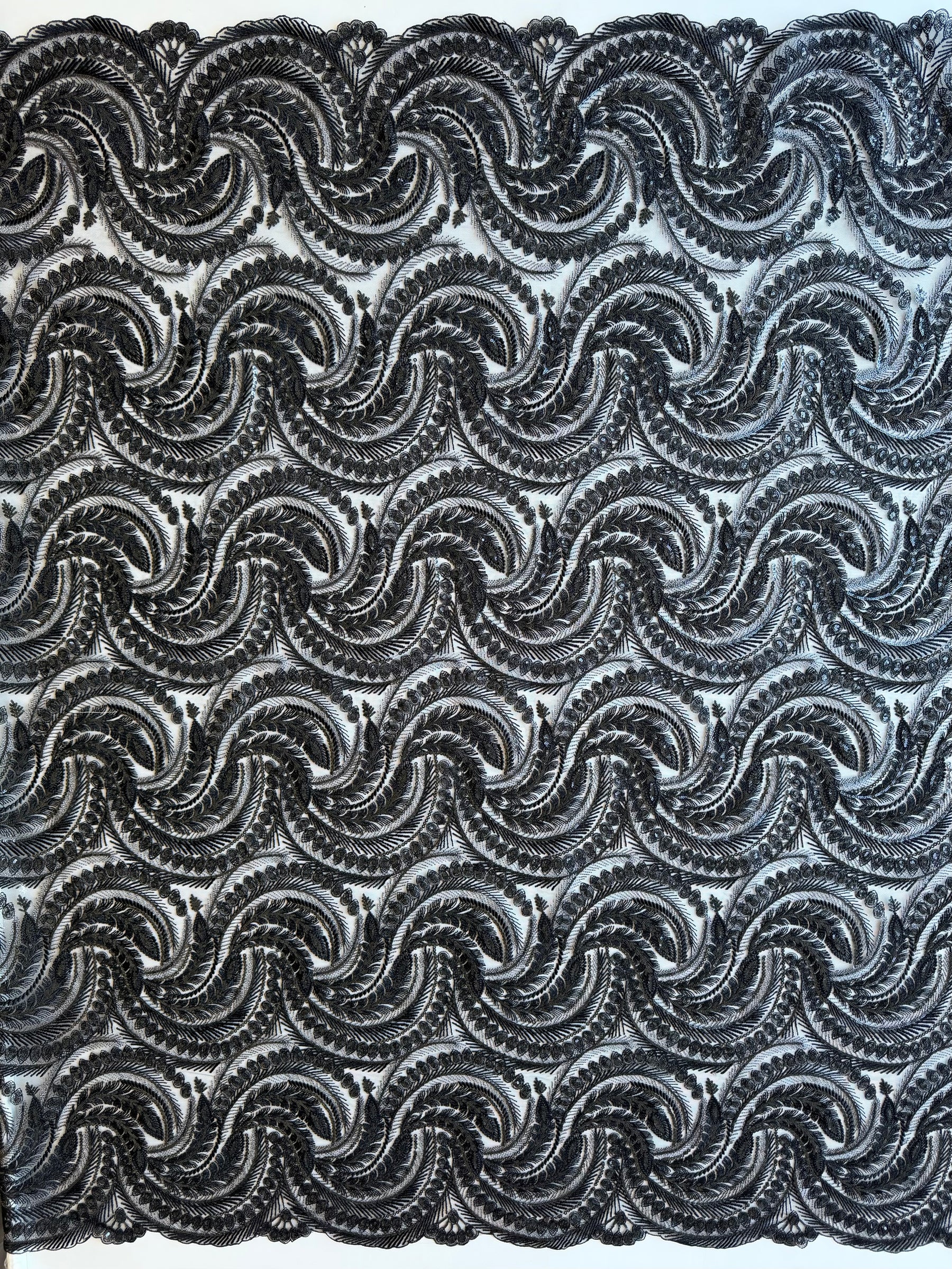 Dentelle à paillettes noires - EB3048