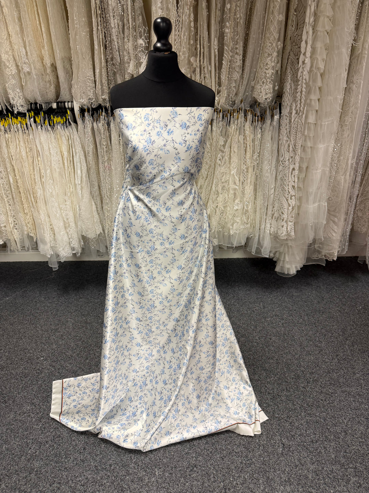 Satin Imprimé Ivoire/Bleu - PR1004