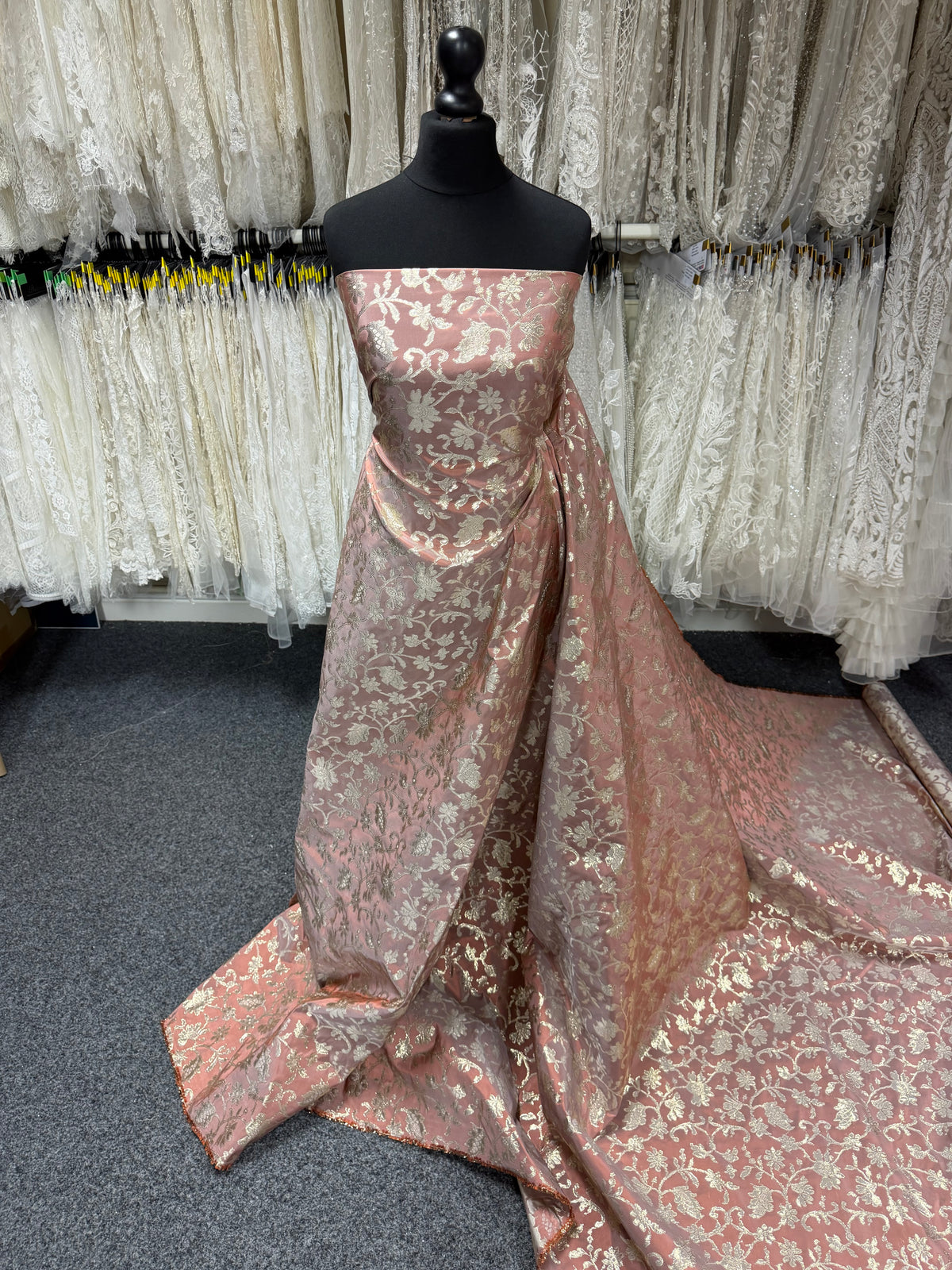 Jacquard métallique Cuivre/Ivoire/Or - BR1007