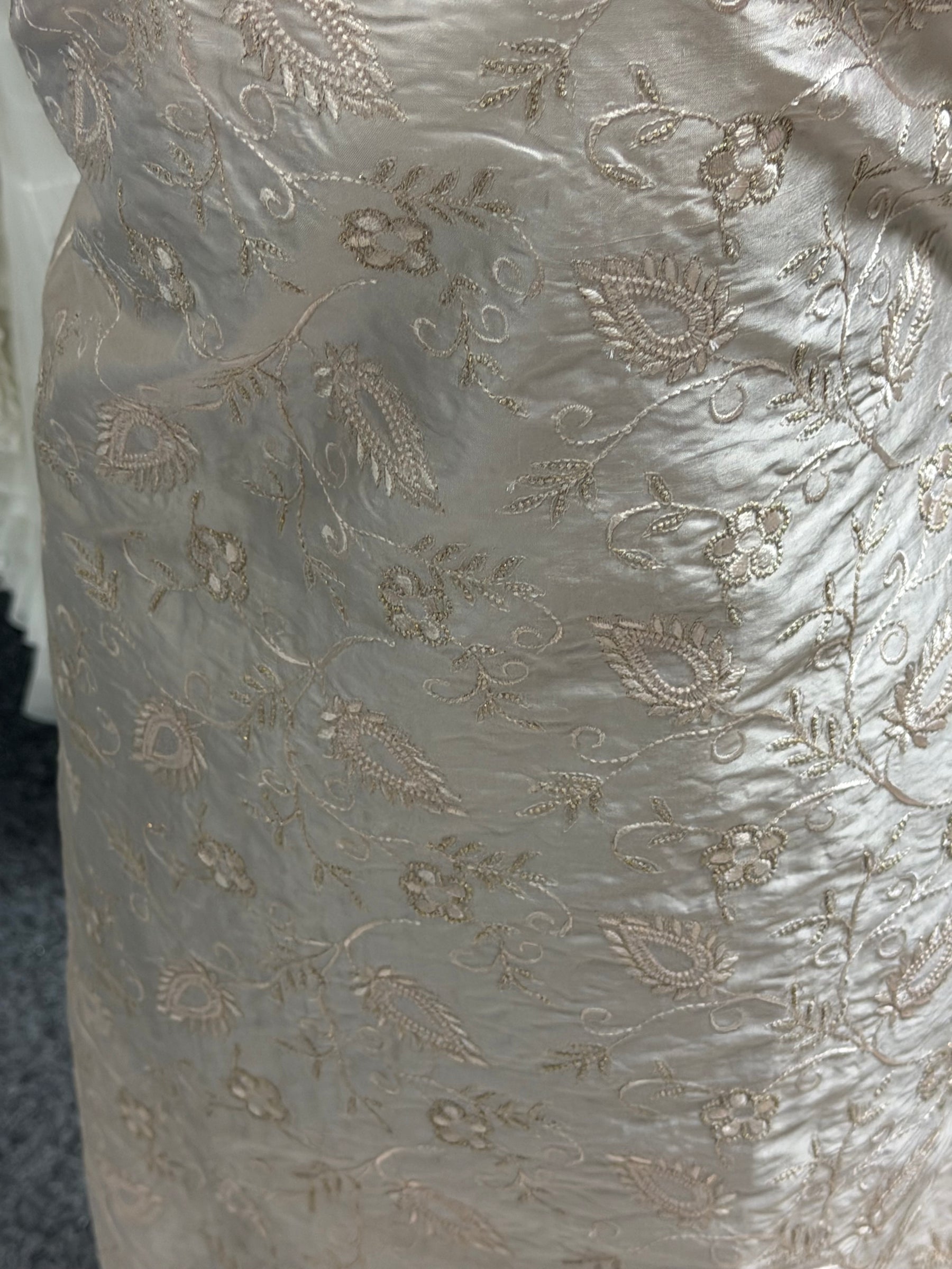 Dupion Brodé Blush – Delyth