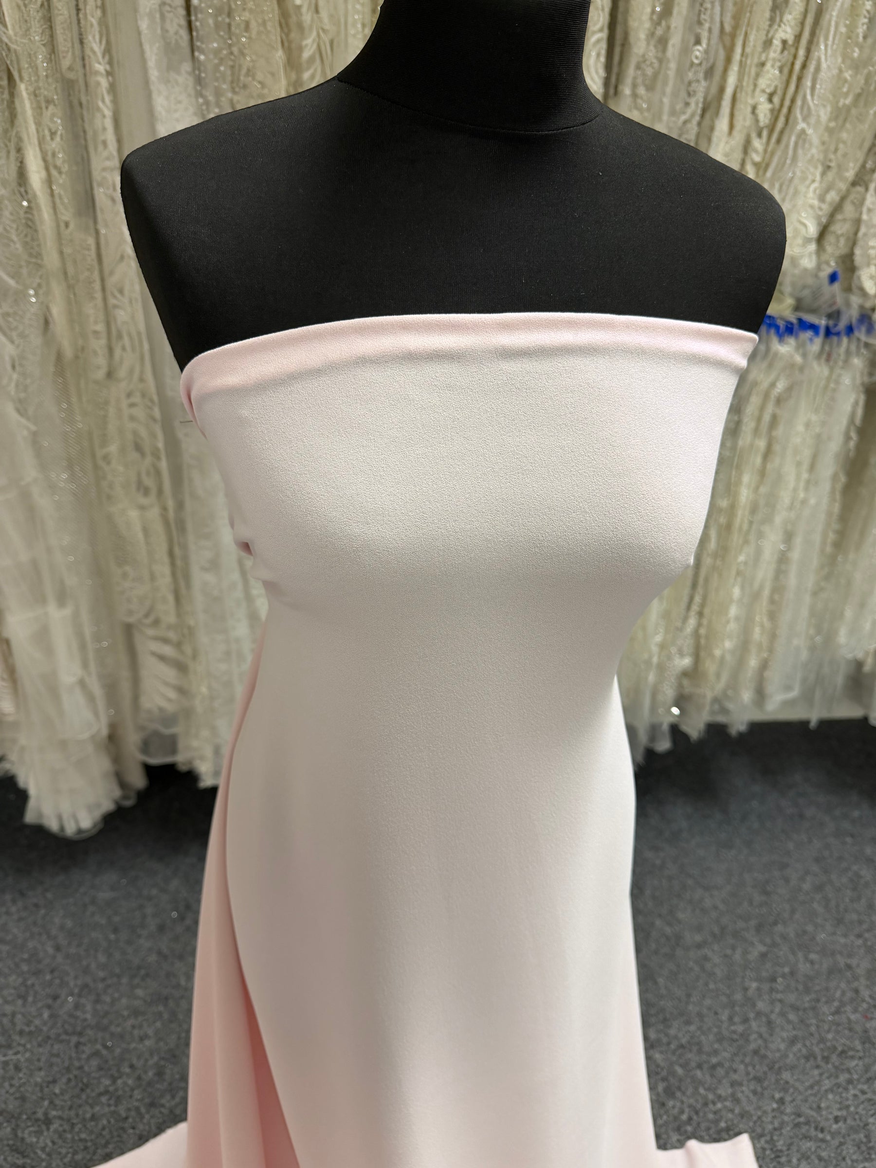 Crêpe extensible en polyester rose clair - PB4001