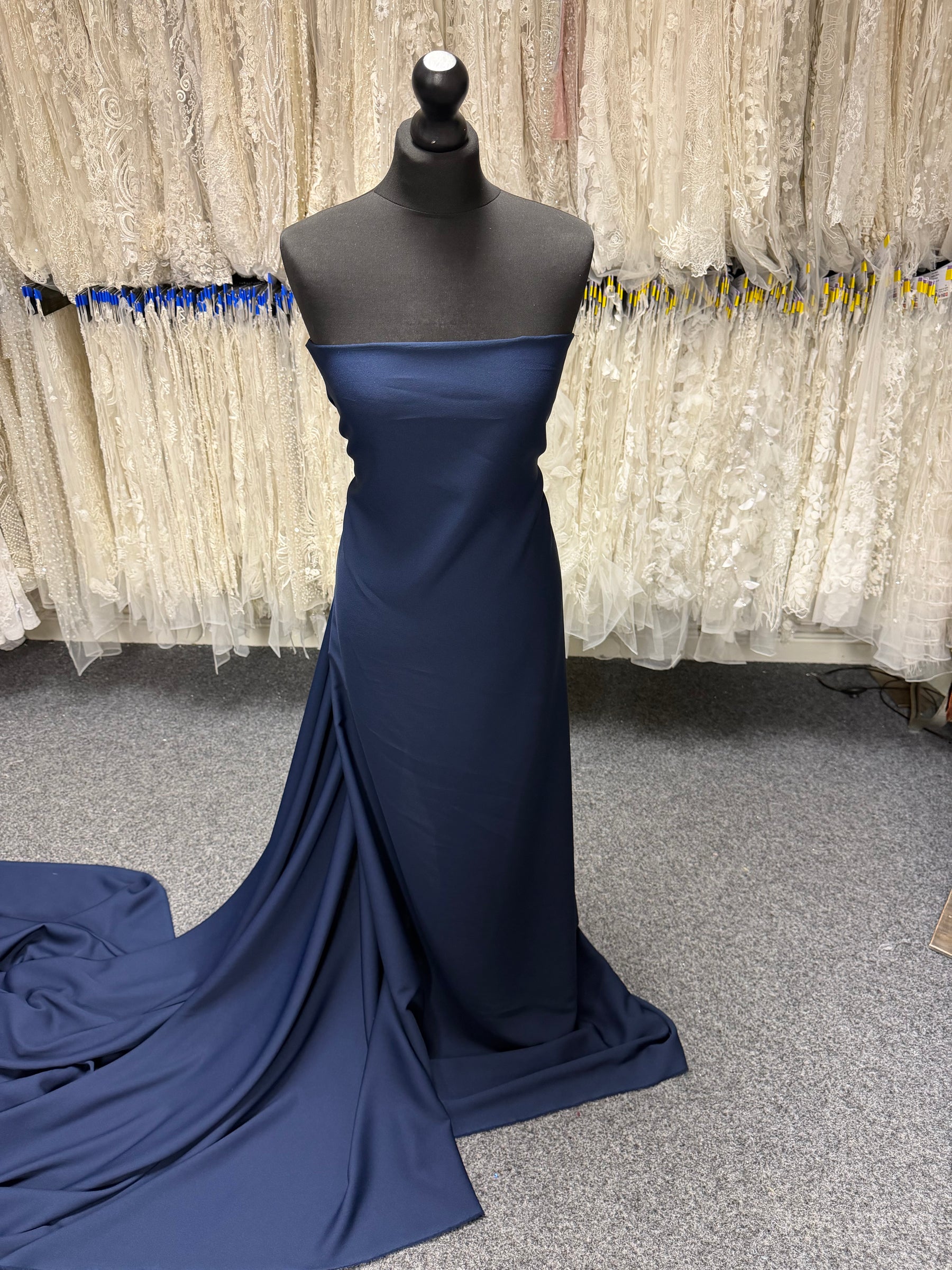 Crêpe polyester marine M/Wt - P59