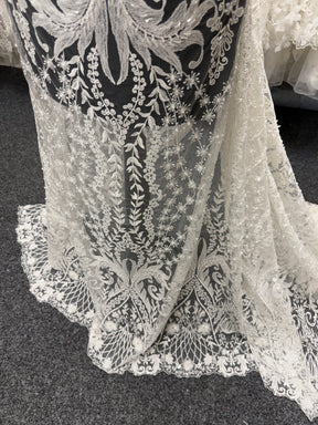 Tulle brodé de perles ivoire - EB1062