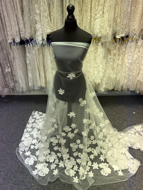 Dentelle brodée ivoire – EB5016