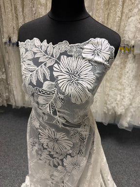 Dentelle florale brodée ivoire - EB5057