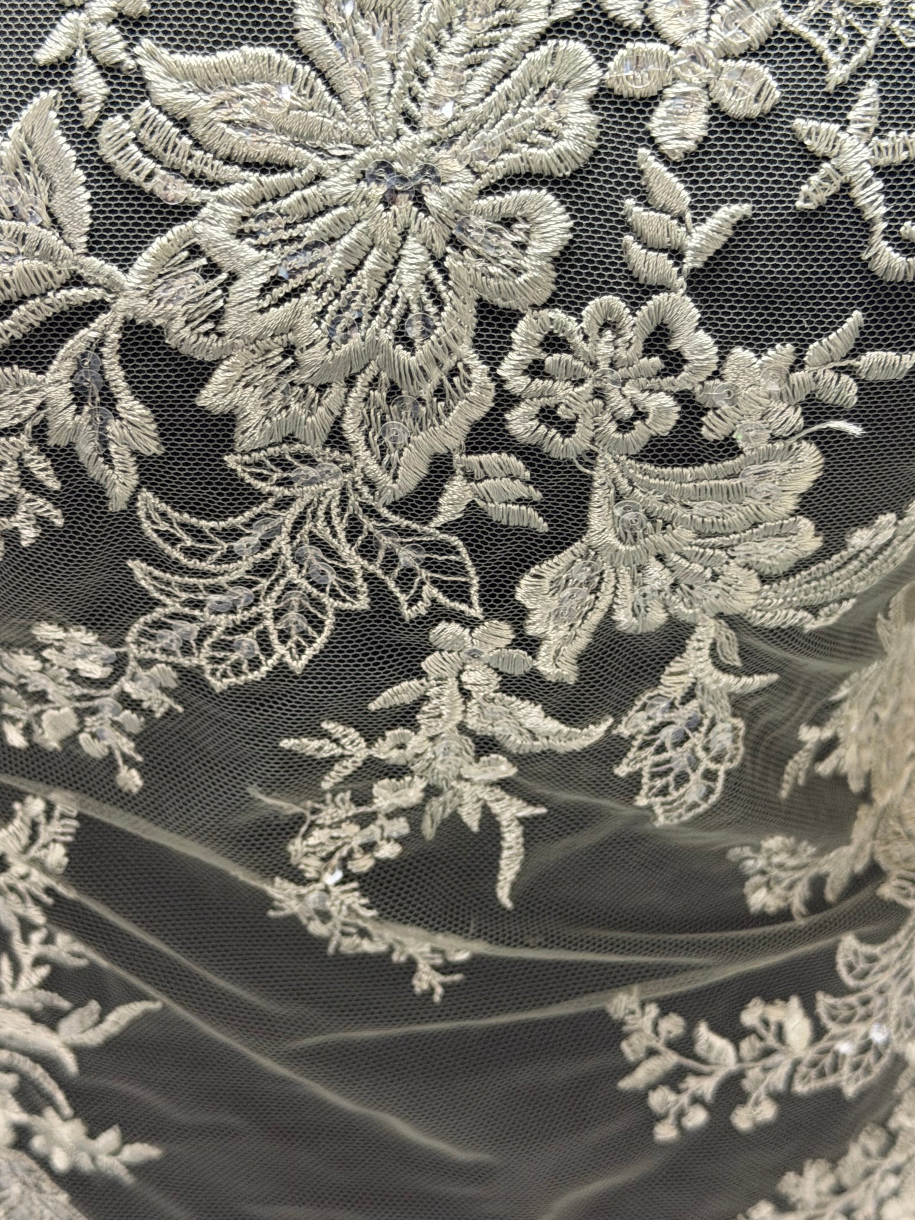 Dentelle à paillettes vert saule - EB3064